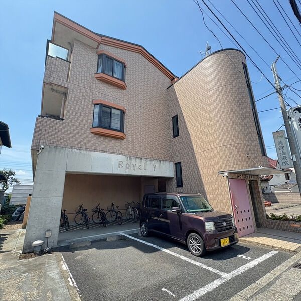 ロイヤルY宮原 301号室 外観
