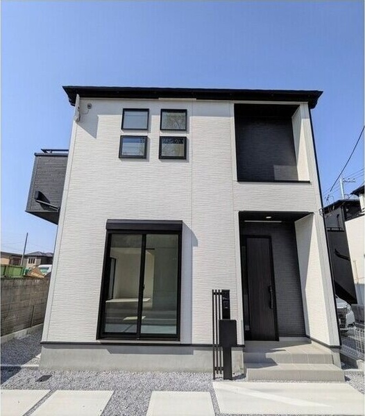 4248上尾市栄町2期8棟8号棟 玄関