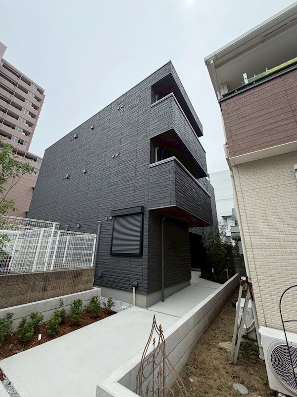リトルベアー 205号室 外観