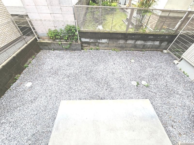 豆柴荘 ベランダ
