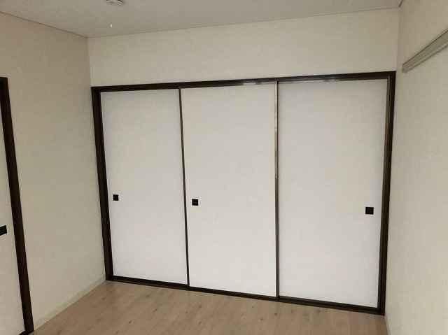 エメラルド紺屋ＡＢ  ベッドルーム