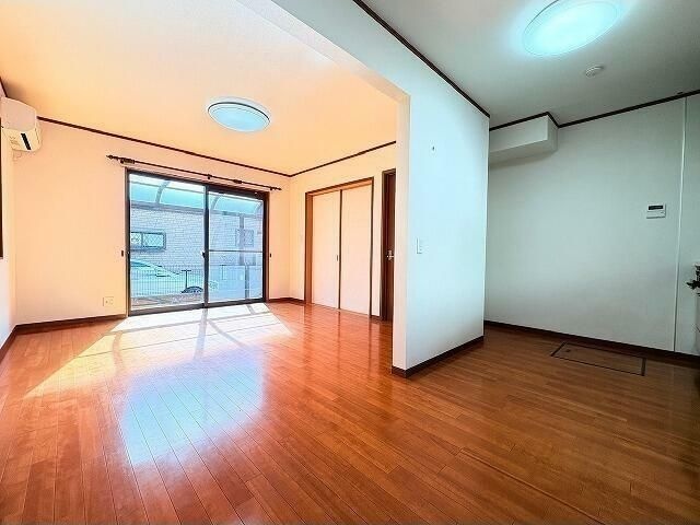 針ヶ谷４丁目戸建 リビング