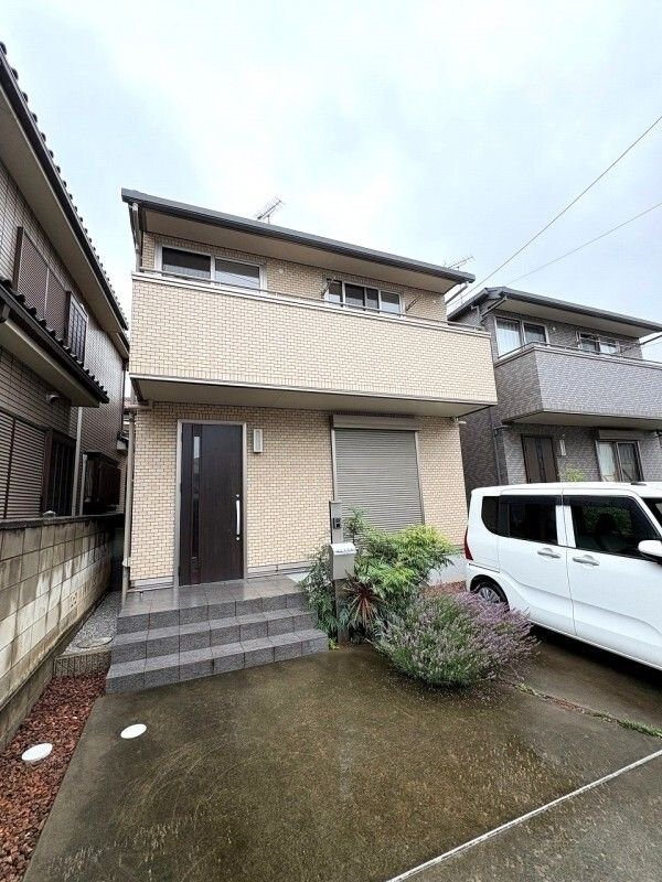 土呂戸建てⅠ 玄関