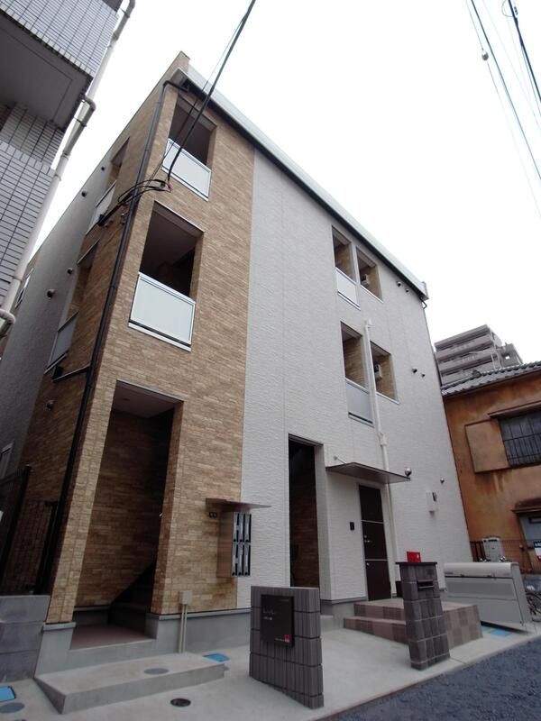 リブリ・立花 301号室 外観