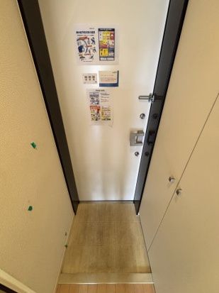 ファミール仲町 玄関
