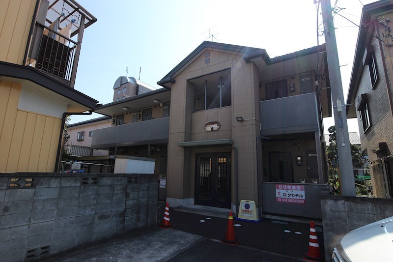 リリ参番館 103号室 外観