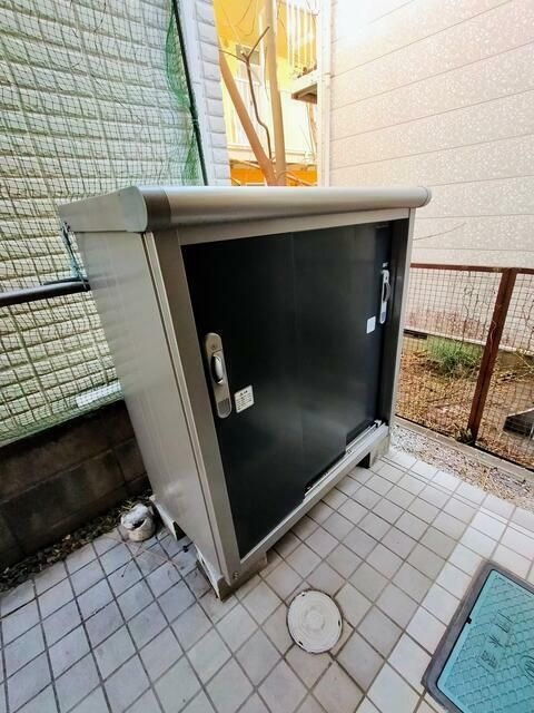 シャーメゾンイースト 収納