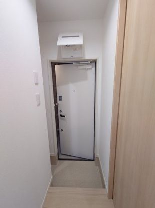 キャメル大成 玄関