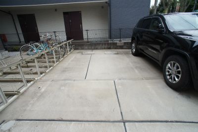 リブリ・ファビュラス ベル 駐車場