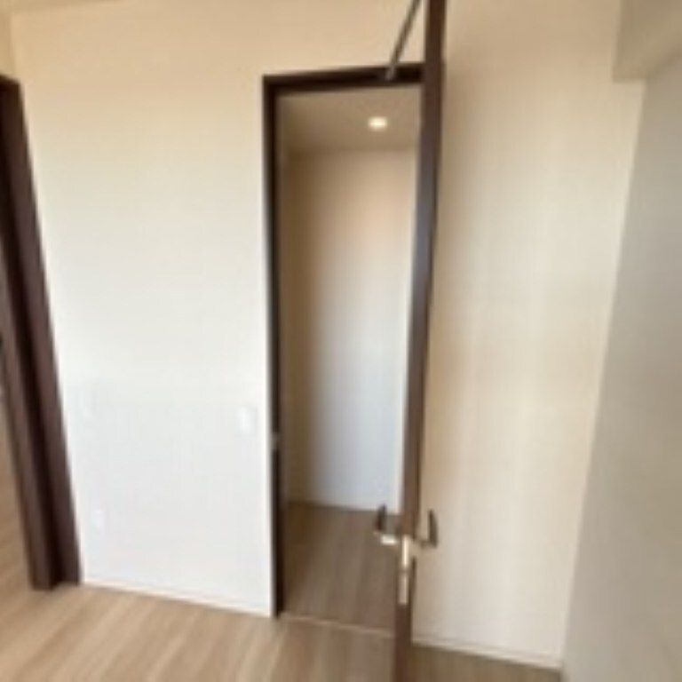 プラウド大宮 玄関