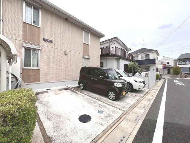 ディアベルジュ 駐車場