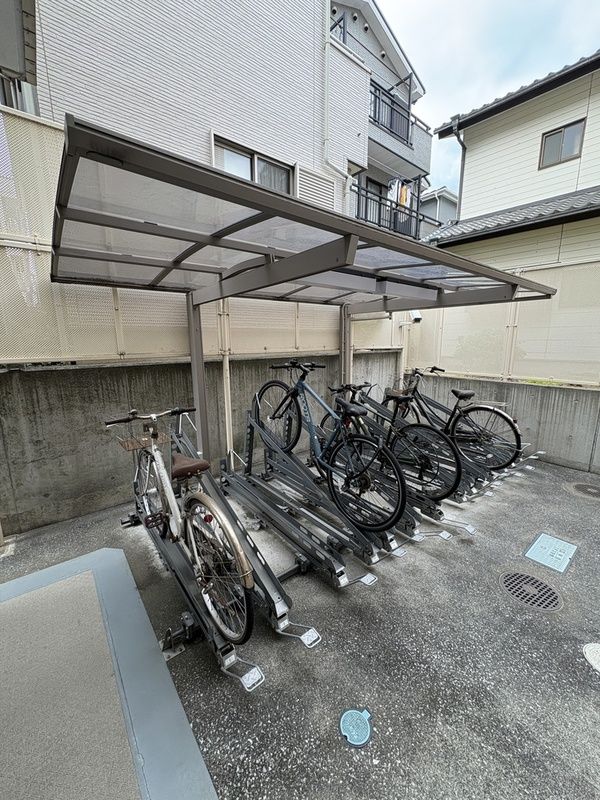スターヒルズ浦和 駐車場