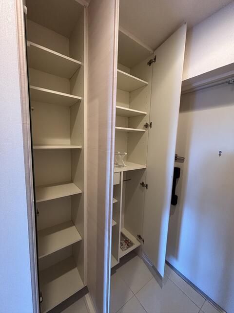 イニシアコート大宮イースト 収納