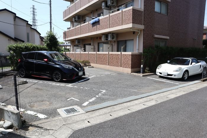 Ｂｒｉｇｈｔ Ｈｉｌｌｓ 駐車場