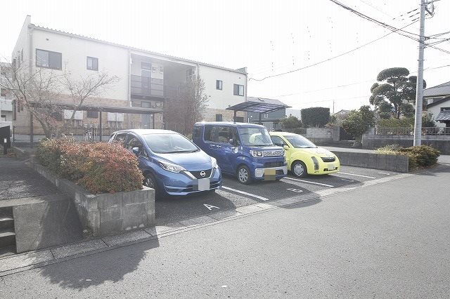 セラヴィ沼南 駐車場