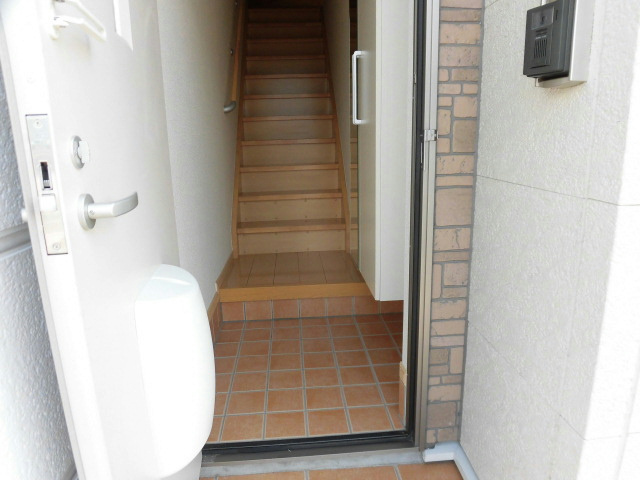 コットンハウスA 玄関