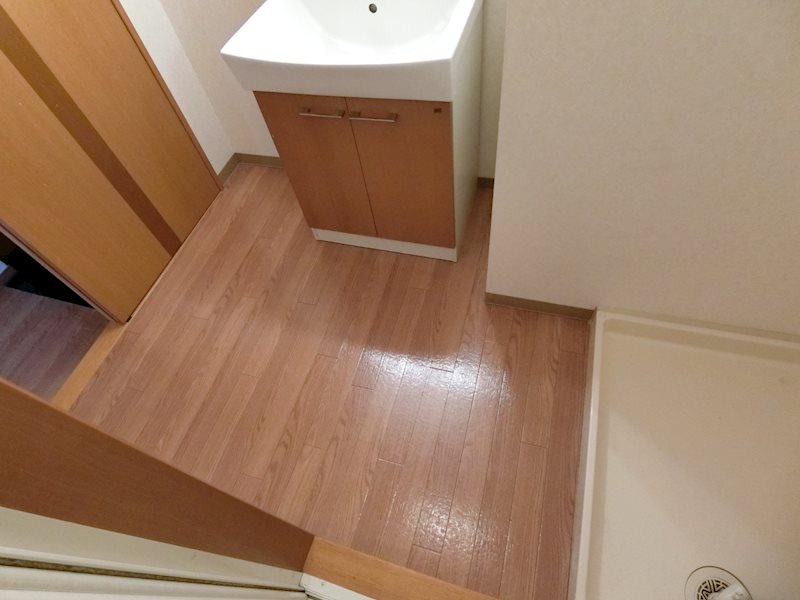 インフィニティ 洗面所