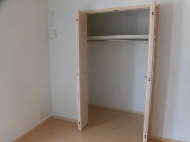 サニー　スプリング　Ａ 収納