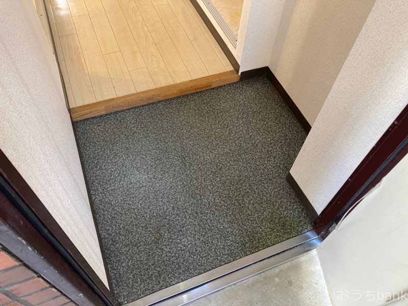 カノン本郷 玄関