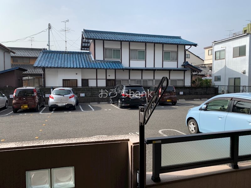 CATTLEYA Ⅱ 駐車場