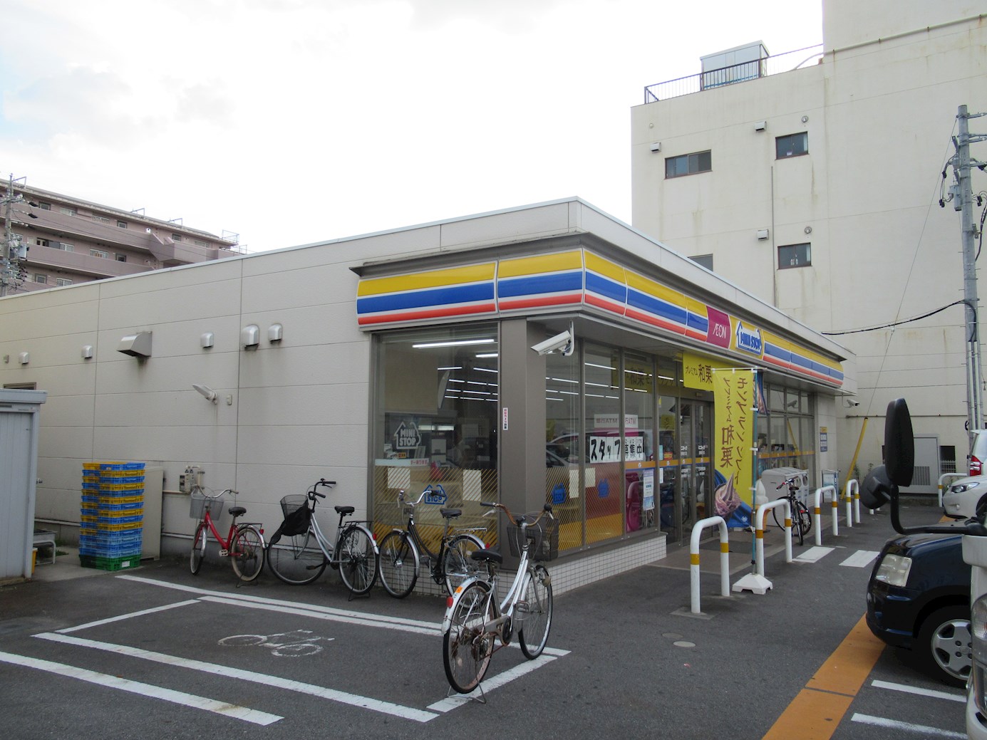 RENO BELLEZZA KASADERA コンビニ