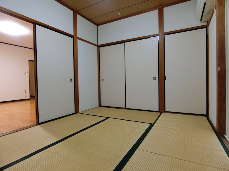 オータム桃山　B棟 ベッドルーム