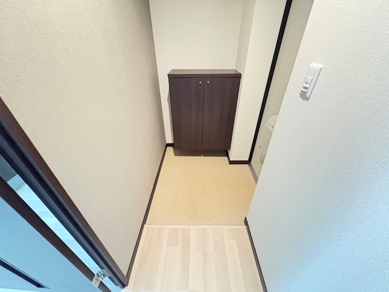ARATA壱番館 玄関