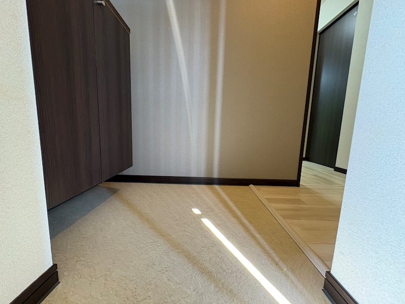 ARATA壱番館 玄関