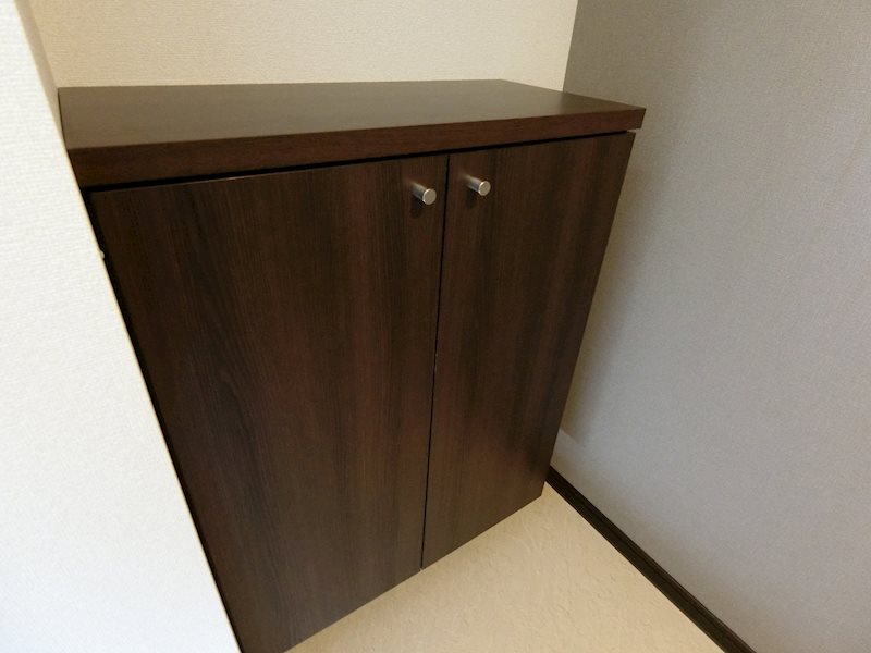 ARATA壱番館 玄関