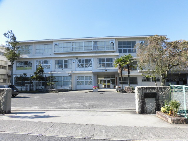 アビタシオンⅡ 中学校