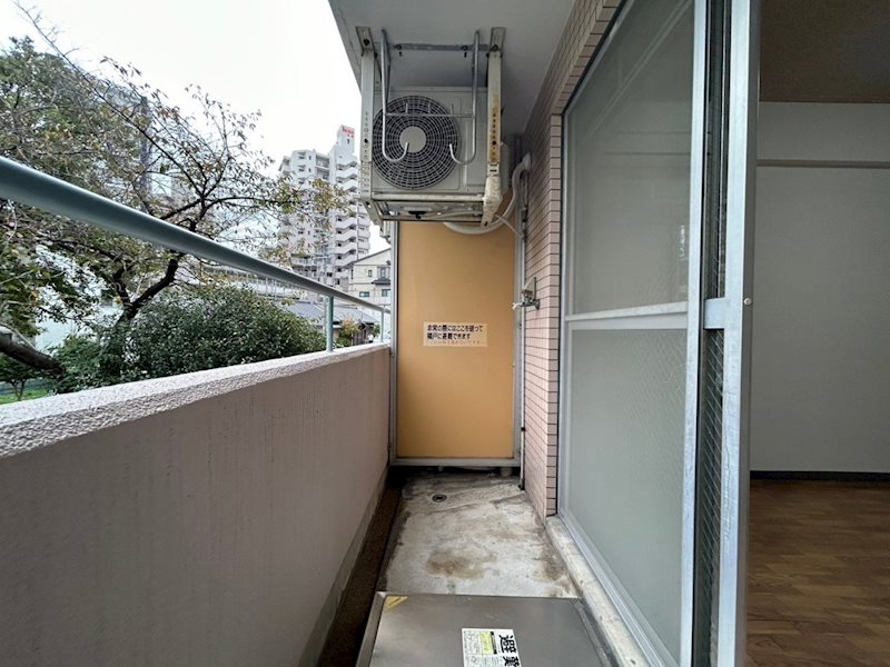 スペースイン金山 ベランダ