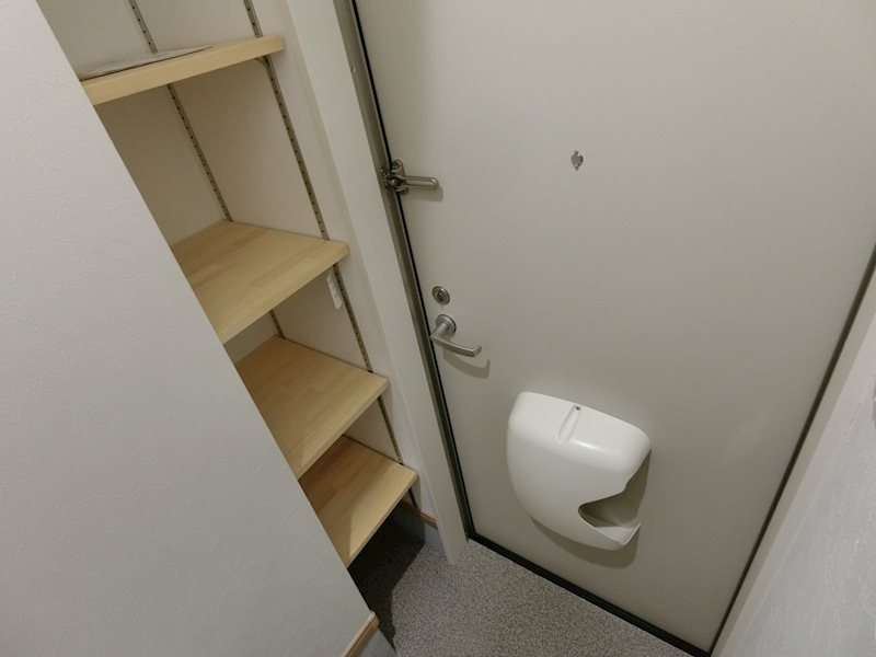 オリエント山手 玄関
