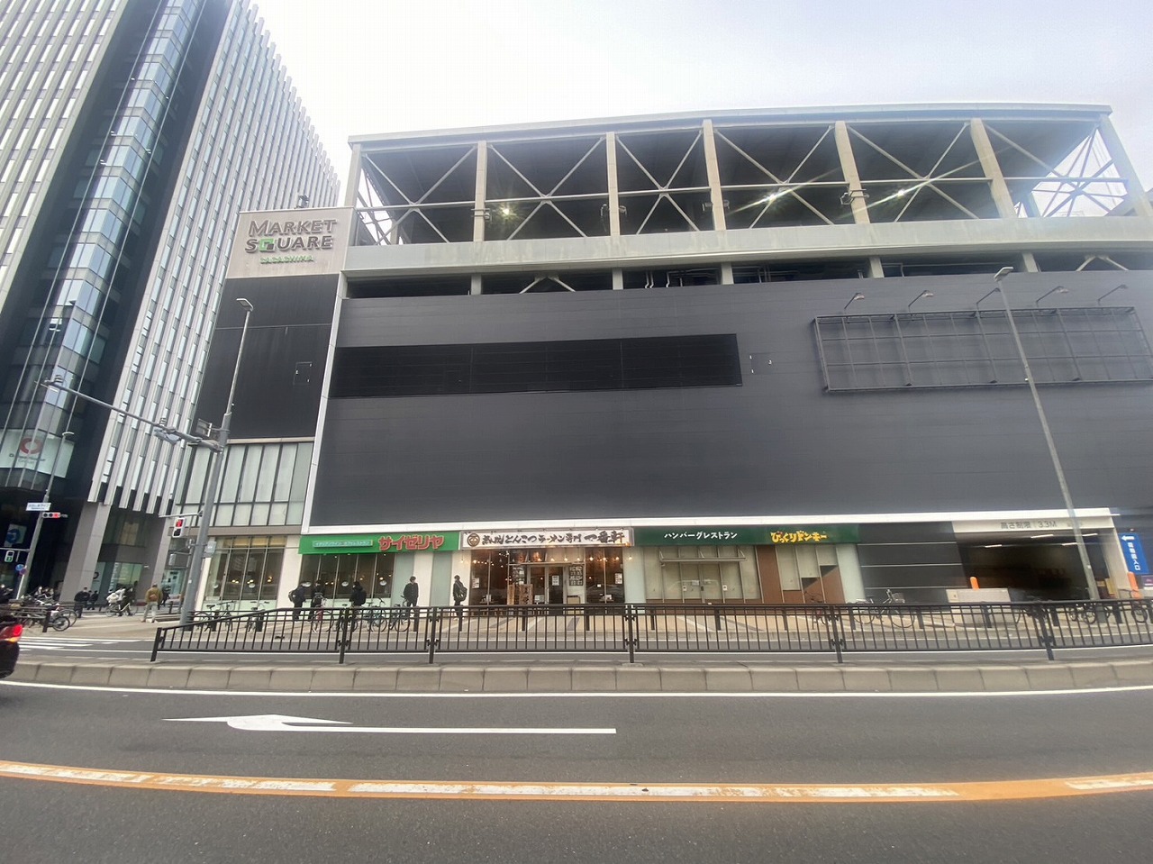 Crea名駅南 ショッピング施設
