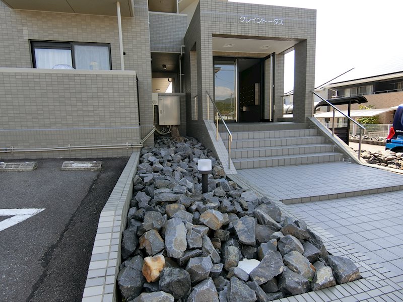クレイントータス エントランス