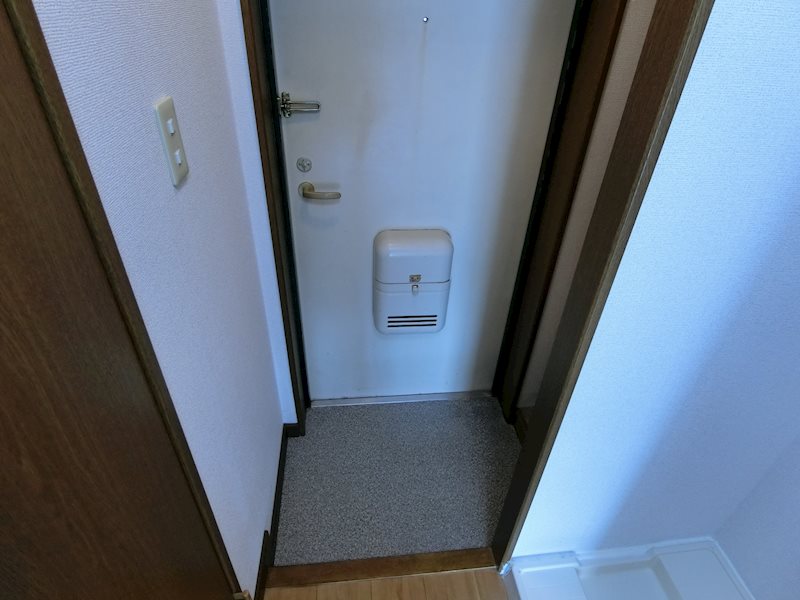 美アザリヤ 玄関