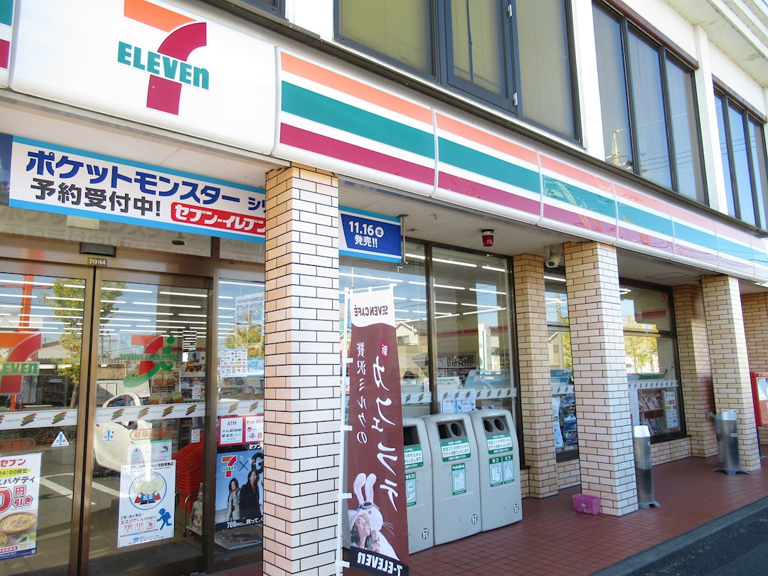 レジデンスモリタ B コンビニ
