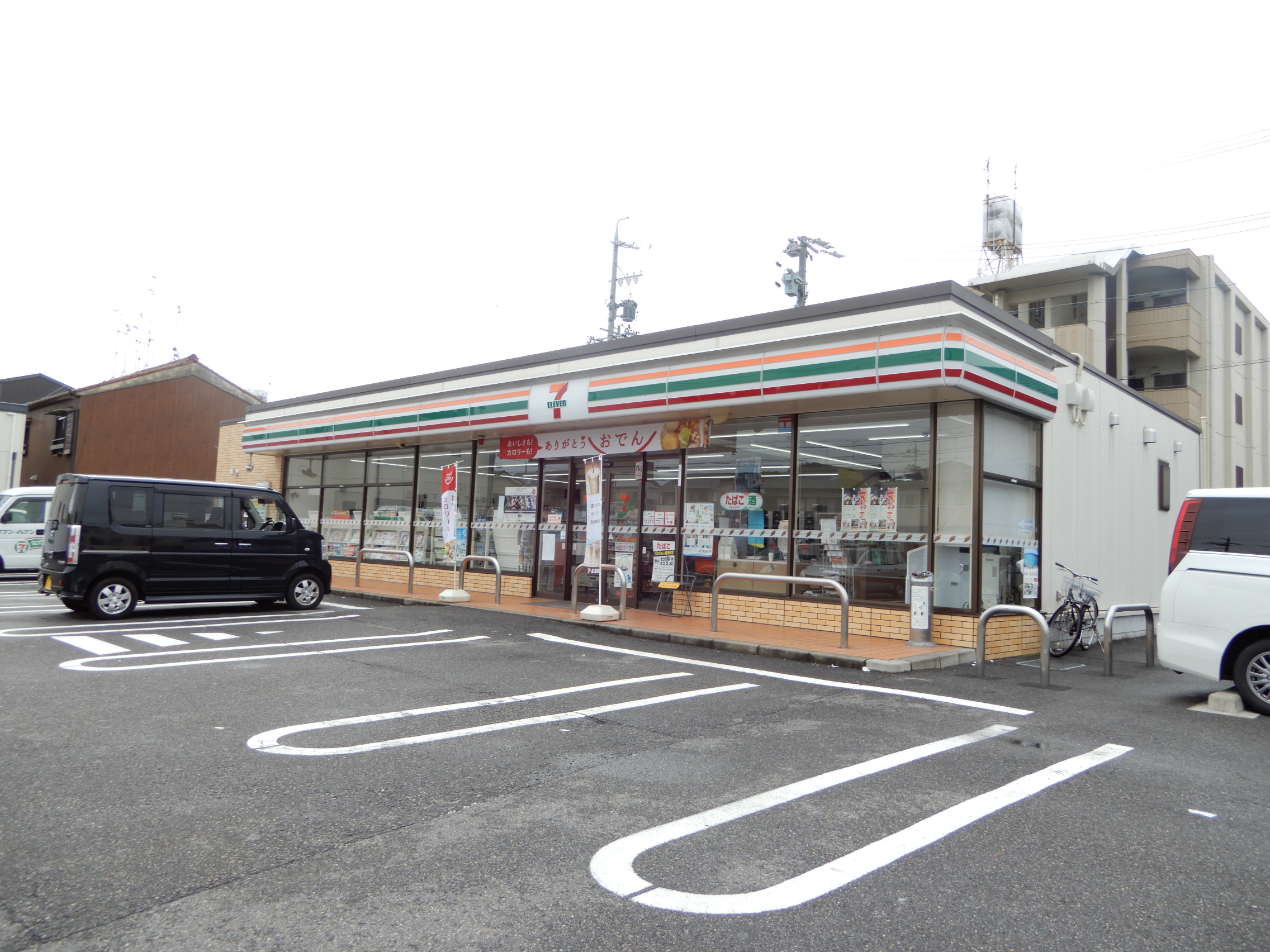 岐阜市加納住宅 B-1 コンビニ