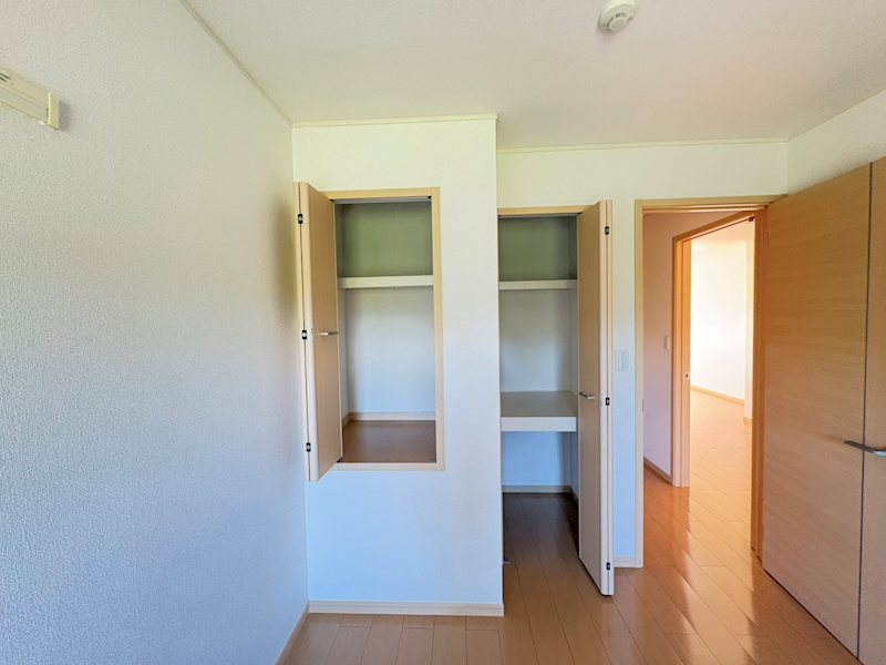 サン　ノーブル 収納