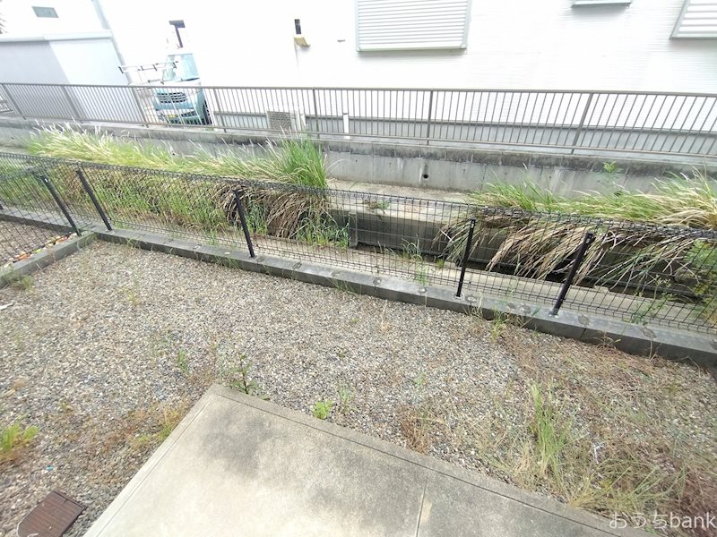 スクエア21 B 庭