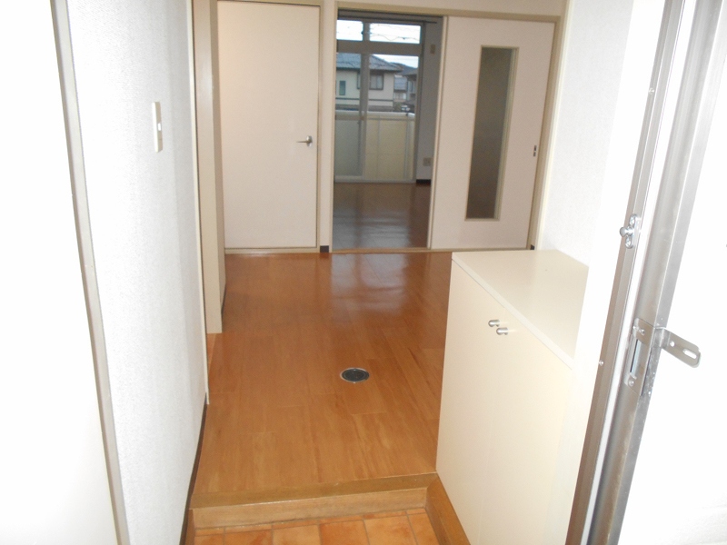 エレガンスながら 玄関