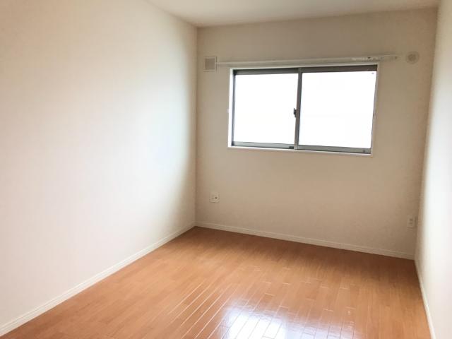 クレッセント その他