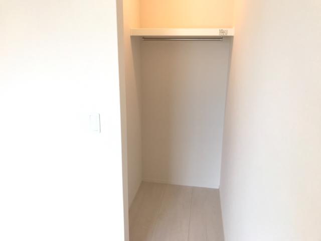オーヴェスト　鶉 収納