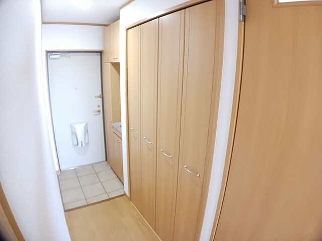 プラウ正木 玄関