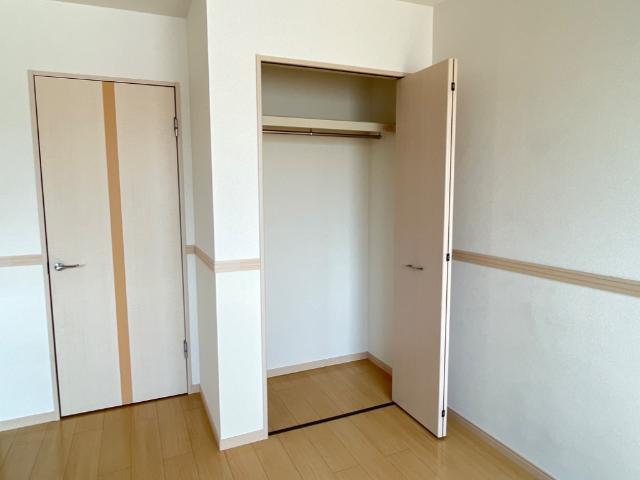 グランデ　エスポワール 収納