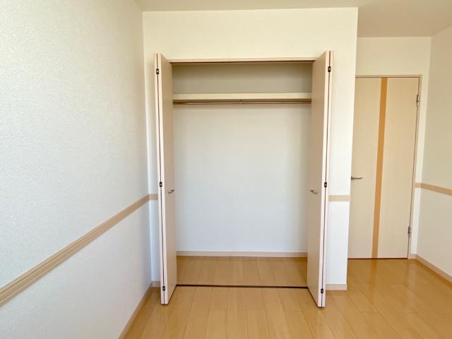 グランデ　エスポワール 収納