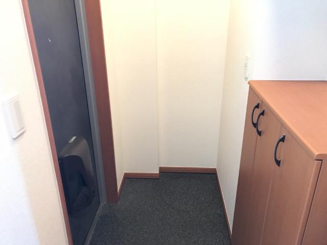 ソラーク 玄関