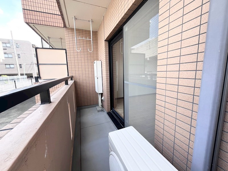 DWELL GOKENYA ベランダ