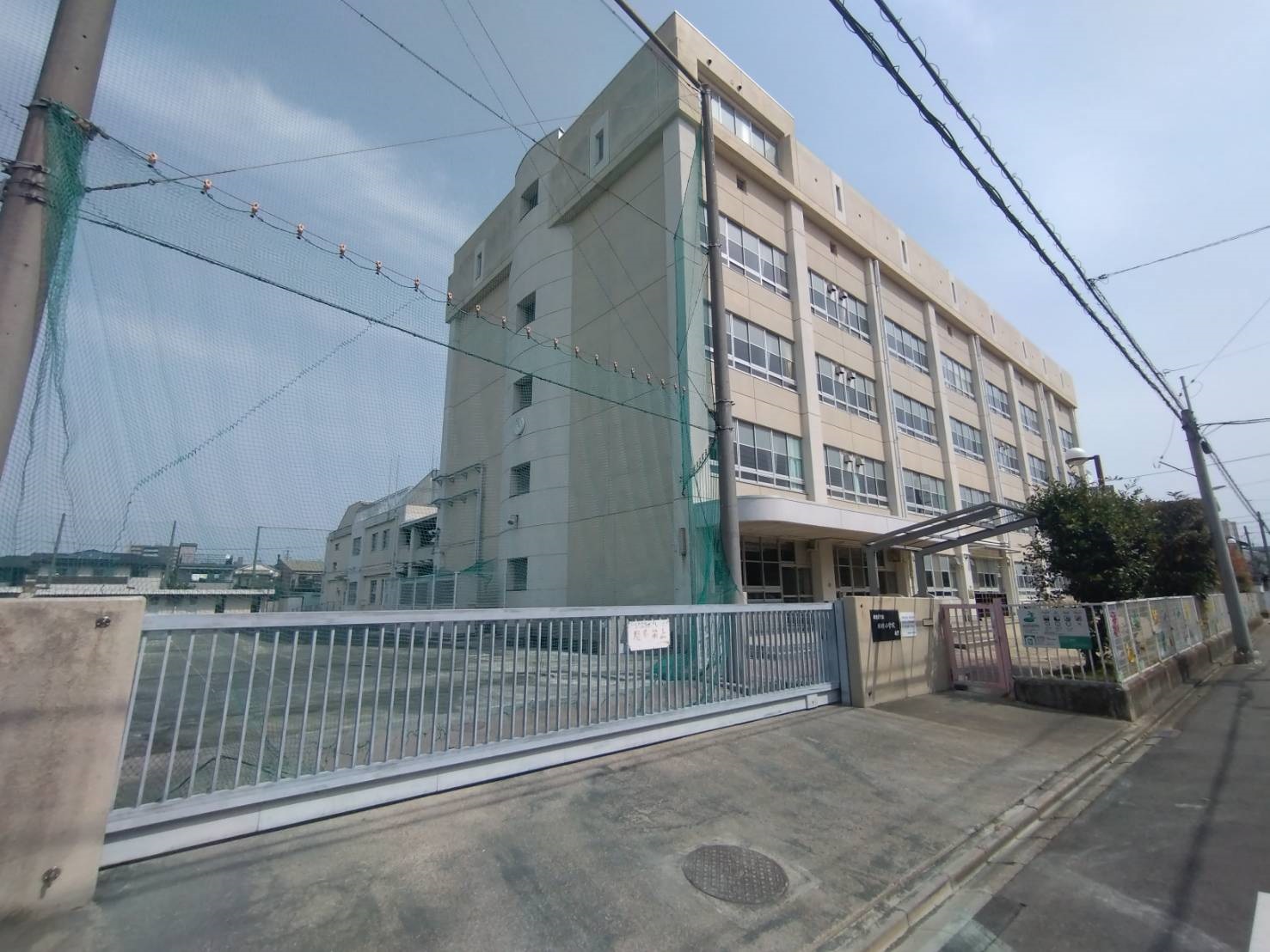アムールSAE 小学校