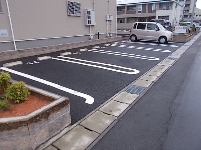 ベル　ソレイユⅡ 駐車場