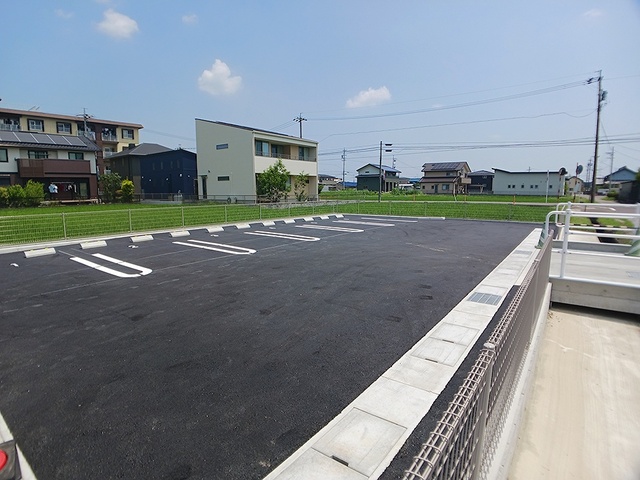 ジュピターⅢ 駐車場